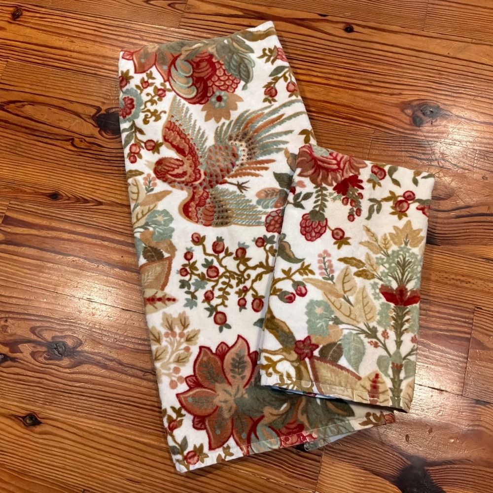 Pottery Barn Palampore Jacobean Floral Bird Bath Towel 2 pc Set Portugal EUC